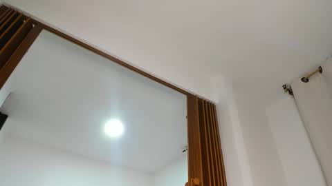 Snapshot of taniabonnet_ chatting on 11, 10, 2025 taniabonnet online show from 11, 10, 2025