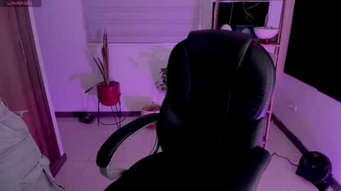 Tania Velvet online show from 19, 4, 2026