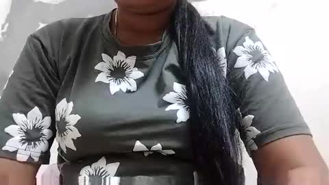 taniya_roy4628 online show from 20, 4, 2026