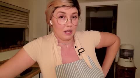 Lilith Eden  sometimes Eve online show from 27, 11, 2025