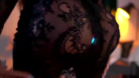 Elliot online show from 6, 4, 2026