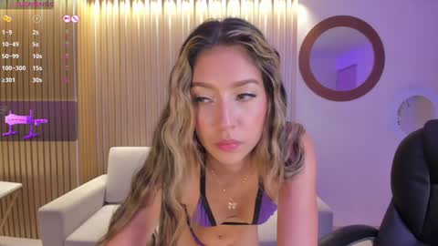 Snapshot of taralawrence chatting on 7, 1, 2025 Tara Lawrence online show from 7, 1, 2025