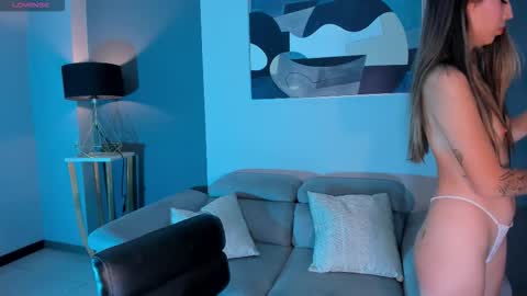 Snapshot of taralawrence chatting on 5, 10, 2025 Tara Lawrence online show from 5, 10, 2025