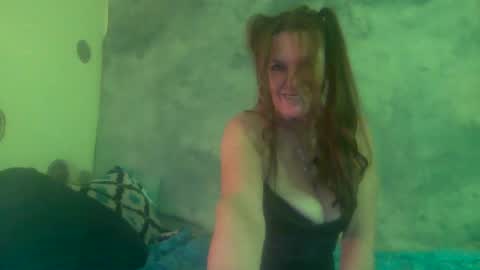 tara lynn online show from 9, 1, 2025