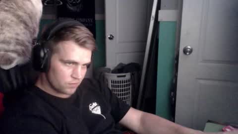 Snapshot of tarus333 chatting on 25, 10, 2025 tarus333 online show from 25, 10, 2025