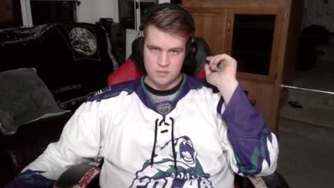 tarus333 online show from 9, 2, 2026