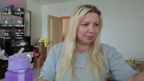 Snapshot of tasha__moon chatting on 16, 6, 2026 Tasha Moon online show from 16, 6, 2026