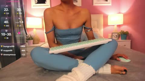 Snapshot of tashahoney chatting on 10, 2, 2025 Tasha online show from 10, 2, 2025