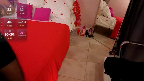 Snapshot of tashahoney chatting on 25, 10, 2025 Tasha online show from 25, 10, 2025