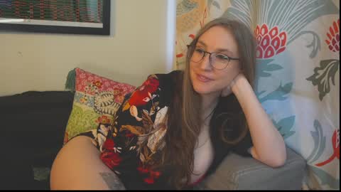 Vivian  Clark online show from 10, 10, 2025