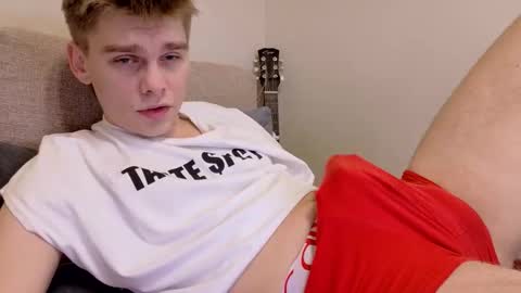 tasteithorny online show from 24, 4, 2026