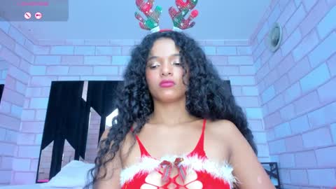 Snapshot of tasty_desires chatting on 21, 12, 2024 TATIS online show from 21, 12, 2024