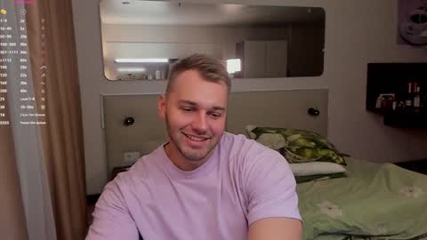 Snapshot of tasty_justin chatting on 25, 1, 2025 My shows 2100500 UTC3 online show from 25, 1, 2025