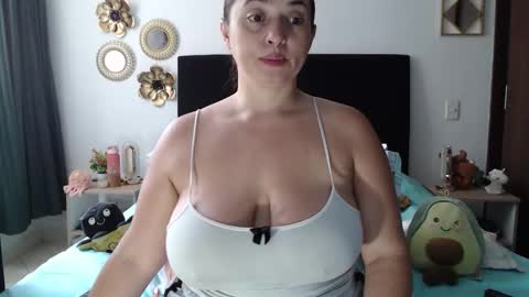 tatiana_monteros online show from 5, 2, 2026