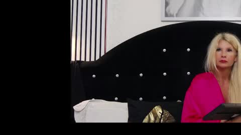 Snapshot of tatiananova chatting on 2, 5, 2026 Tatiana Nova online show from 2, 5, 2026