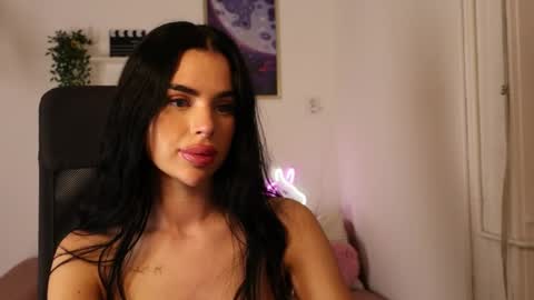 Snapshot of tatianaxoxo1 chatting on 19, 5, 2026 Tatiana online show from 19, 5, 2026