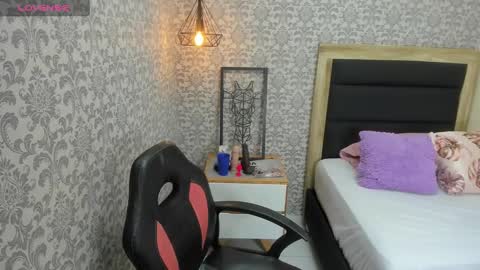 Snapshot of tatigold2 chatting on 11, 1, 2025 T A T I online show from 11, 1, 2025