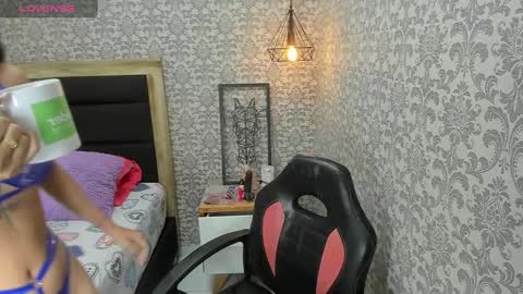 Snapshot of tatigold2 chatting on 16, 1, 2025 T A T I online show from 16, 1, 2025