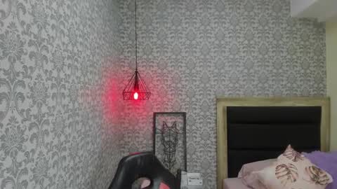 Snapshot of tatigold2 chatting on 1, 2, 2025 T A T I online show from 1, 2, 2025