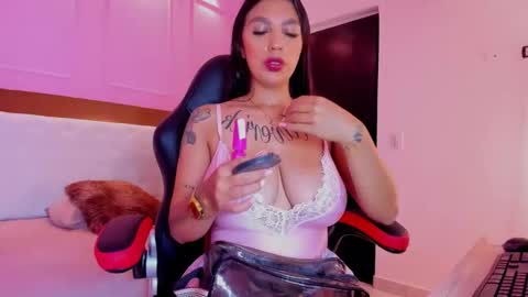 Snapshot of tatilarson chatting on 11, 2, 2026 TATI online show from 11, 2, 2026