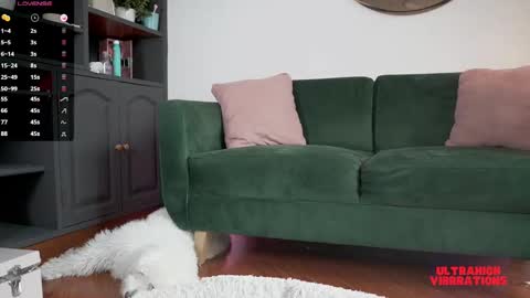 Nathalie Hardy  online show from 12, 12, 2024