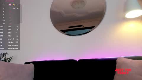 Nathalie Hardy  online show from 8, 1, 2025