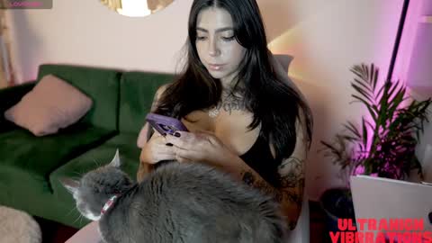 Nathalie Hardy  online show from 7, 3, 2025