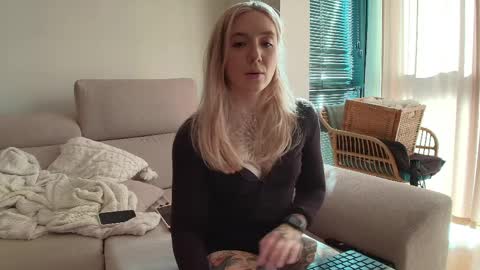 tattoobbgirl online show from 3, 4, 2026