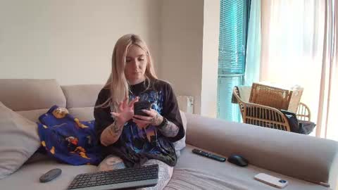 tattoobbgirl online show from 22, 4, 2026