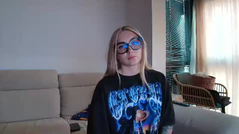 tattoobbgirl online show from 9, 6, 2026