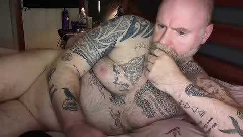 Tattooeddilf 01 online show from 31, 12, 2024