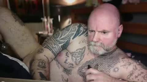 Tattooeddilf 01 online show from 15, 3, 2026