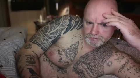 Tattooeddilf 01 online show from 21, 4, 2026