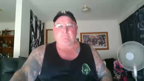 tattzsexy online show from 3, 2, 2026