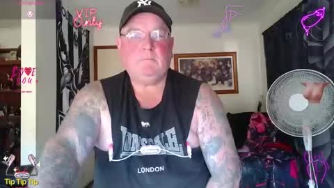 tattzsexy online show from 30, 4, 2026