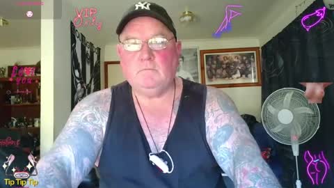 tattzsexy online show from 17, 7, 2026