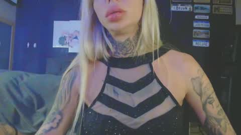Snapshot of tatuada_safada chatting on 23, 9, 2025 tatuada_safada online show from 23, 9, 2025