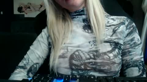 tatuada_safada online show from 11, 6, 2026
