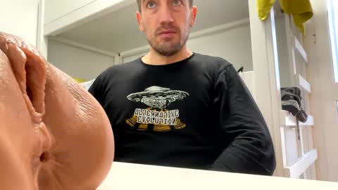 Tatuador40 online show from 8, 12, 2024