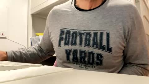 Tatuador40 online show from 9, 2, 2025