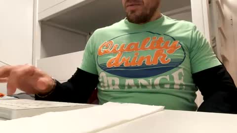 Tatuador40 online show from 8, 3, 2025