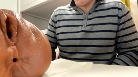 Tatuador40 online show from 9, 3, 2025