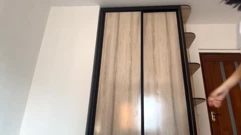 Jenny  online show from 28, 11, 2025