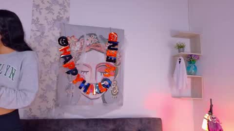 Taty Miller online show from 2, 11, 2025