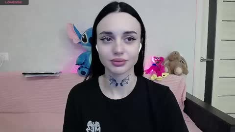 Snapshot of tayaavis chatting on 7, 3, 2025 Taya online show from 7, 3, 2025