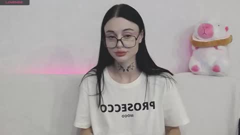 Snapshot of tayaavis chatting on 19, 9, 2025 Taya online show from 19, 9, 2025