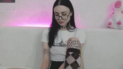 Snapshot of tayaavis chatting on 7, 10, 2025 Taya online show from 7, 10, 2025