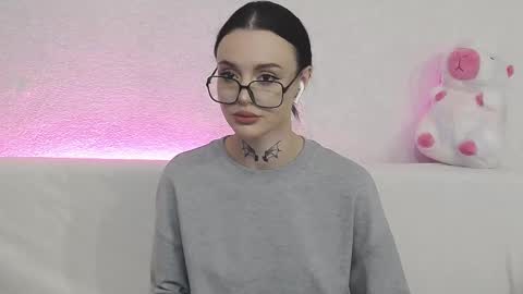 Snapshot of tayaavis chatting on 22, 10, 2025 Taya online show from 22, 10, 2025