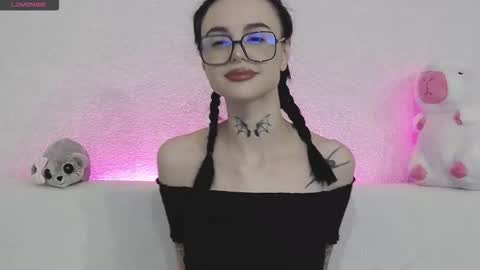 Snapshot of tayaavis chatting on 24, 11, 2025 Taya online show from 24, 11, 2025