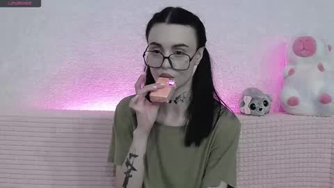 Snapshot of tayaavis chatting on 26, 11, 2025 Taya online show from 26, 11, 2025